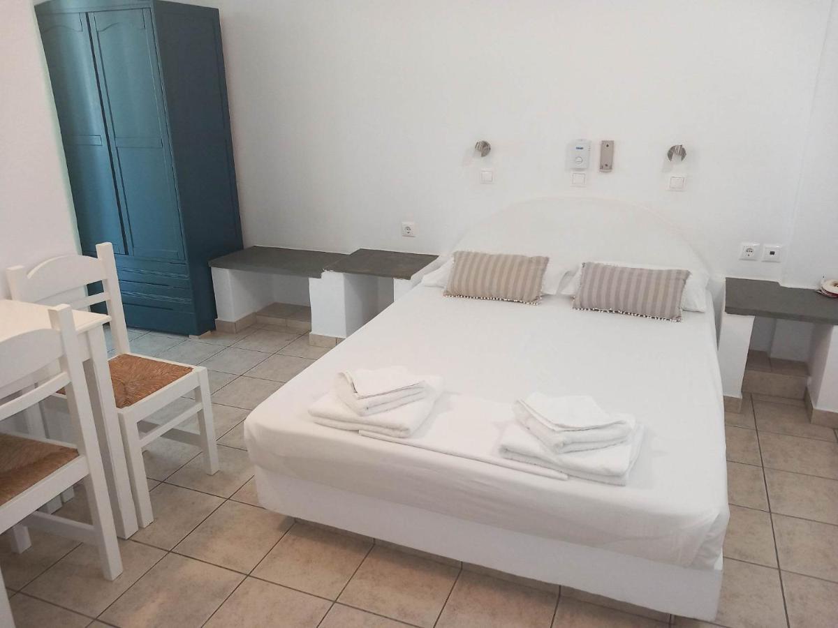 Studios Margarita Platis Gialos  Ngoại thất bức ảnh