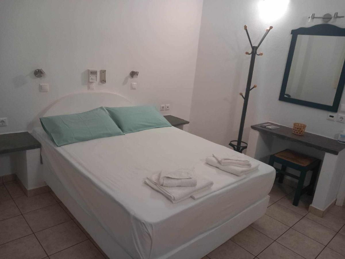 Studios Margarita Platis Gialos  Ngoại thất bức ảnh