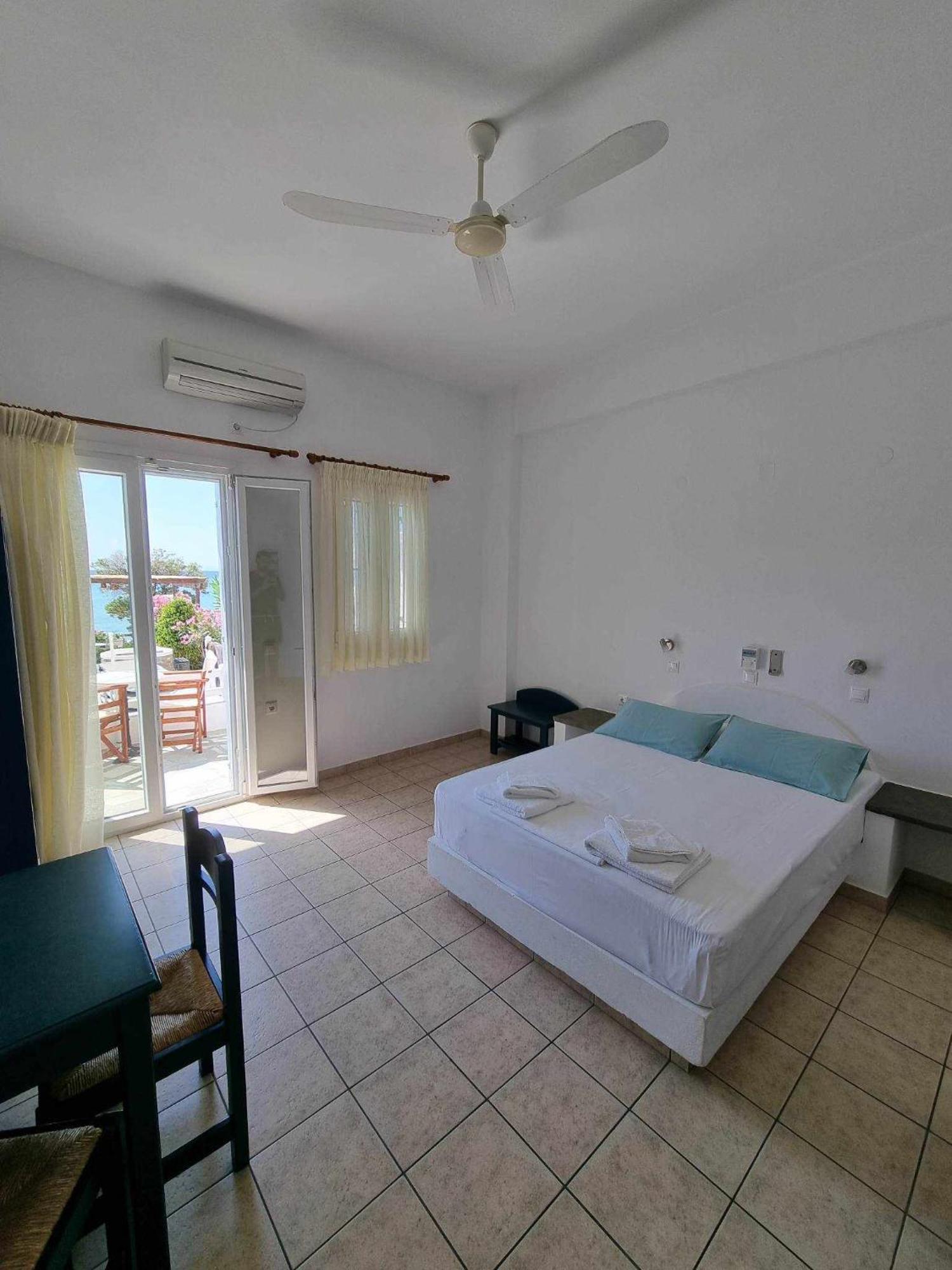 Studios Margarita Platis Gialos  Ngoại thất bức ảnh